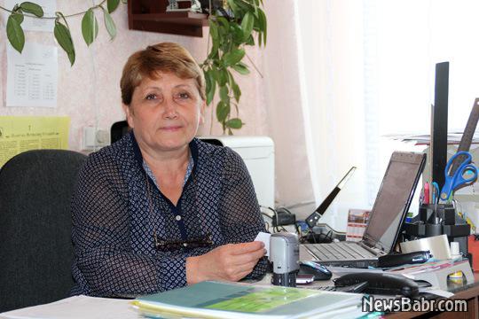 Директор общеобразовательной школы пос. Новочунка Оксана Коровкина.